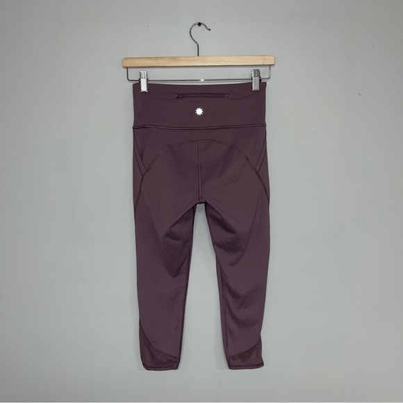 Athleta Leggings Women's Size Extra Small Volcanic Violet Lightning Pocket Capri - Picture 7 of 10